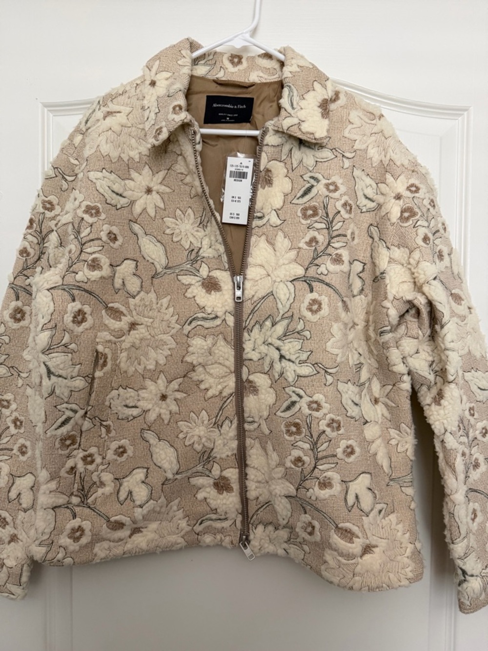 Abercrombie & Fitch Floral Sherpa Zip Jacket in Beige and Cream